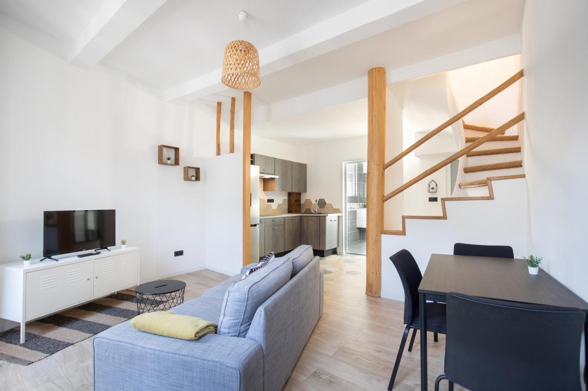 Appartement Le Duplex - Hypercentre - Wifi à Carpentras Extérieur photo