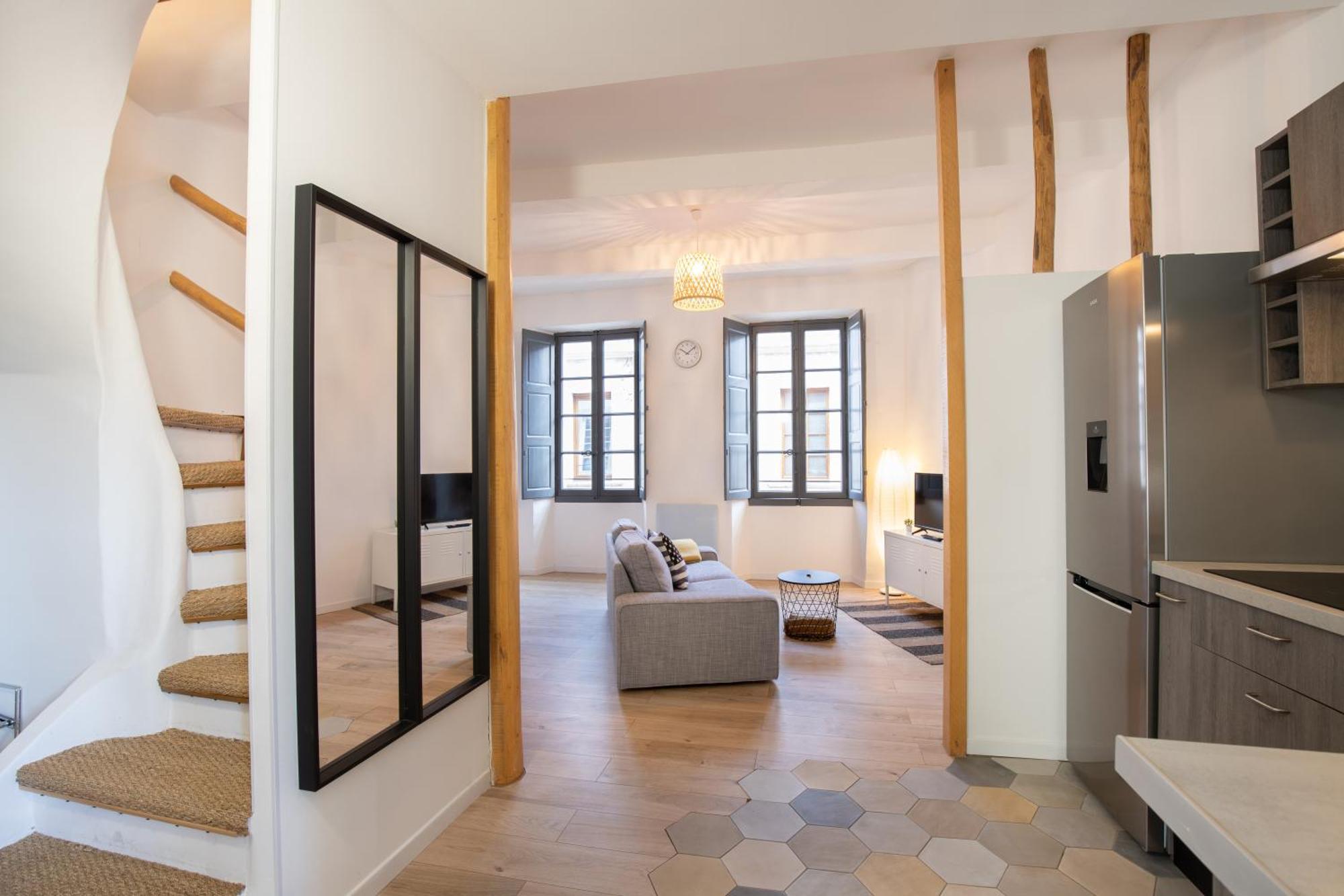 Appartement Le Duplex - Hypercentre - Wifi à Carpentras Extérieur photo